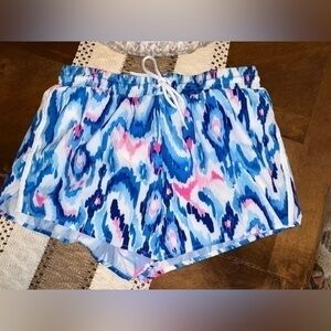 UEC Crown and Ivy Blue Ikat Caroline Short Size M
